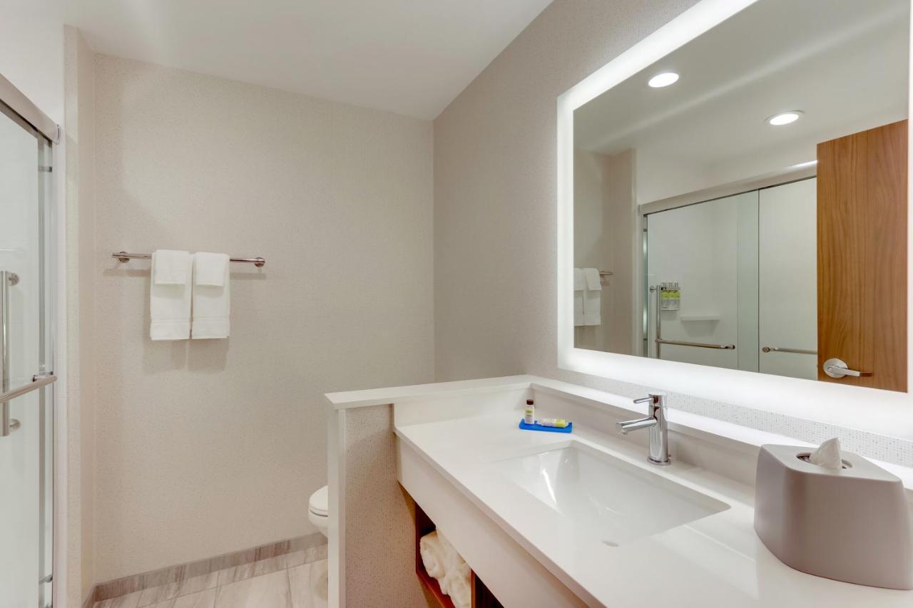 Holiday Inn Express & Suites - Winston - Salem Sw - Clemmons By Ihg Екстер'єр фото