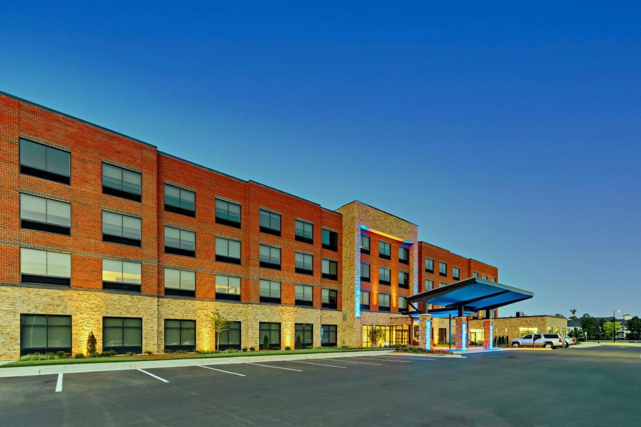 Holiday Inn Express & Suites - Winston - Salem Sw - Clemmons By Ihg Екстер'єр фото