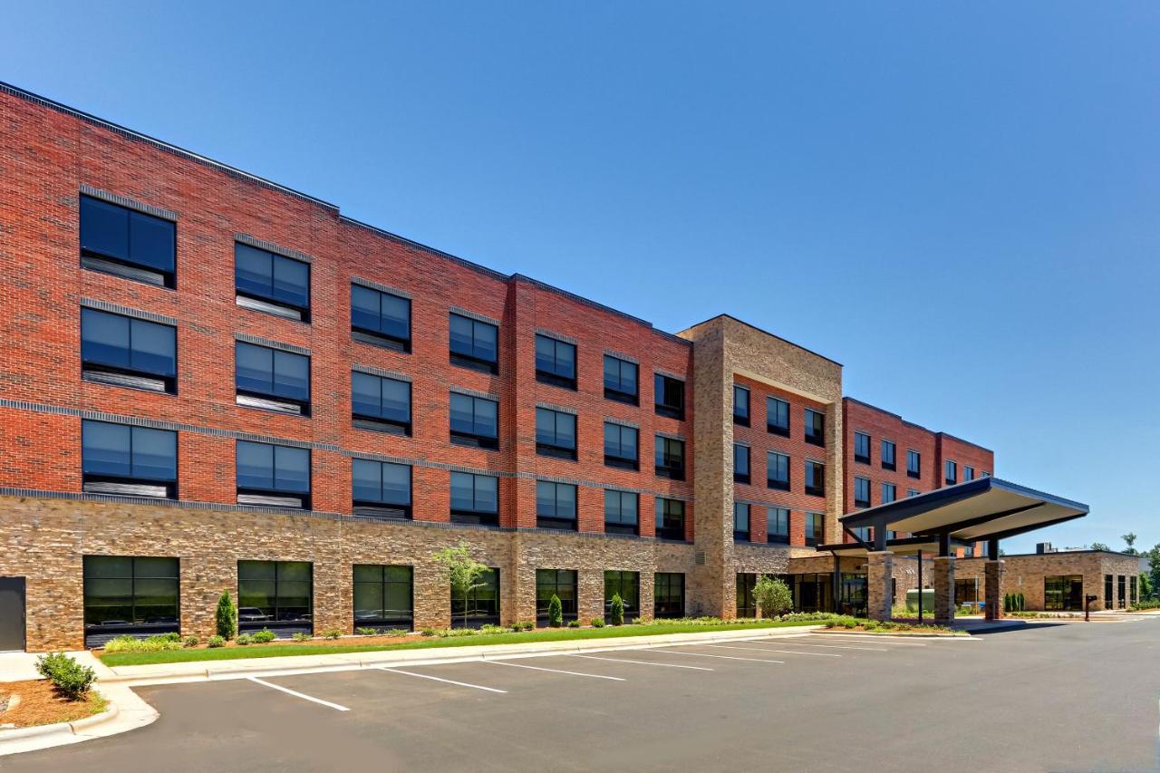 Holiday Inn Express & Suites - Winston - Salem Sw - Clemmons By Ihg Екстер'єр фото